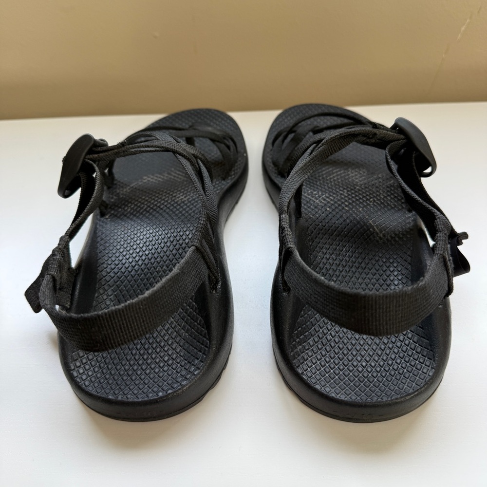 Chaco Black Strappy Sandals Size 10 Adjustable Outdoor Hiking Comfort - Picture 4 of 7